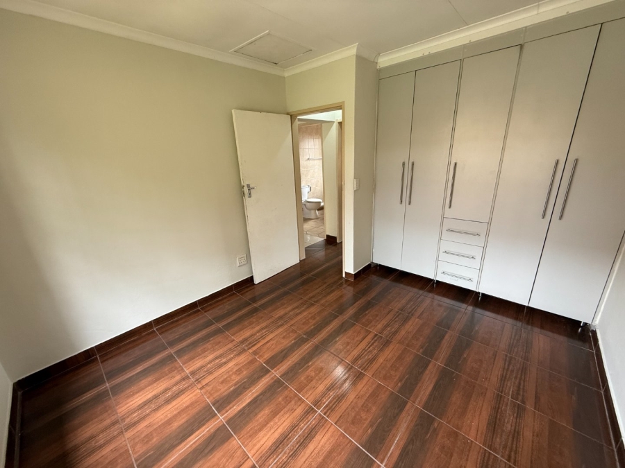 3 Bedroom Property for Sale in Rooihuiskraal Gauteng