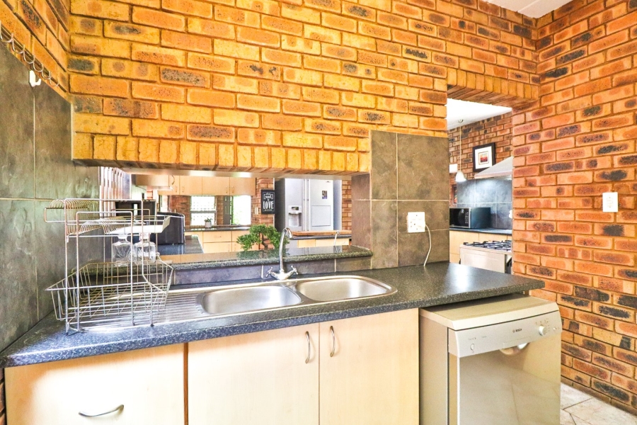 4 Bedroom Property for Sale in Wonderboom Gauteng