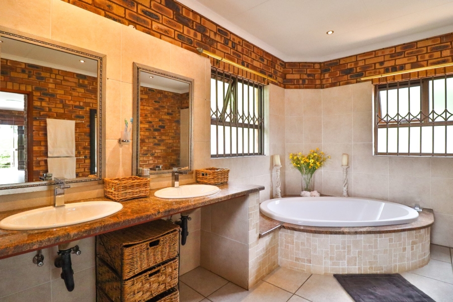 4 Bedroom Property for Sale in Wonderboom Gauteng