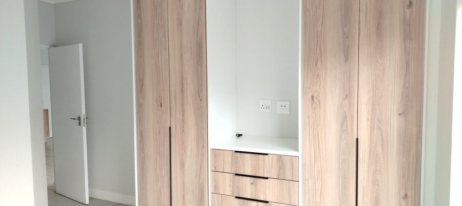 To Let 2 Bedroom Property for Rent in Waterfall Gauteng