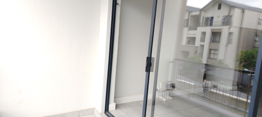 To Let 2 Bedroom Property for Rent in Waterfall Gauteng