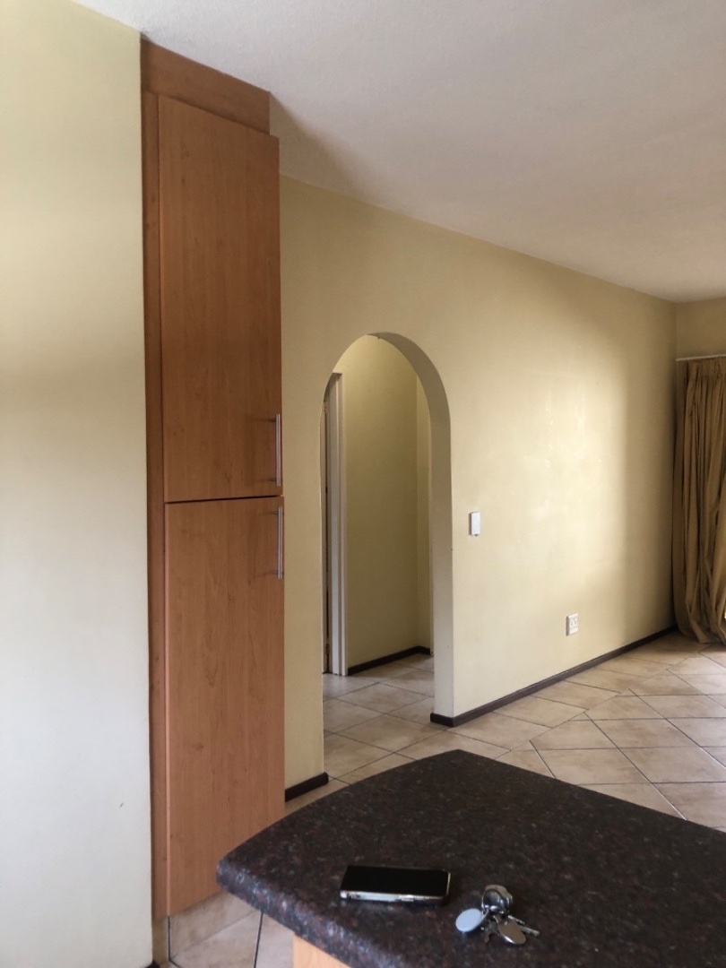 To Let 2 Bedroom Property for Rent in Douglasdale Gauteng