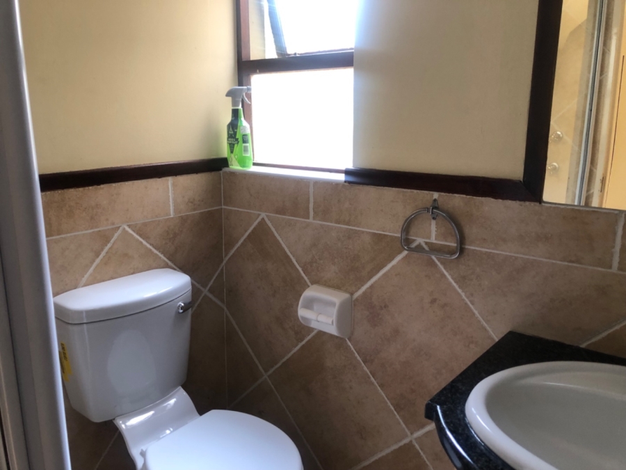 To Let 2 Bedroom Property for Rent in Douglasdale Gauteng