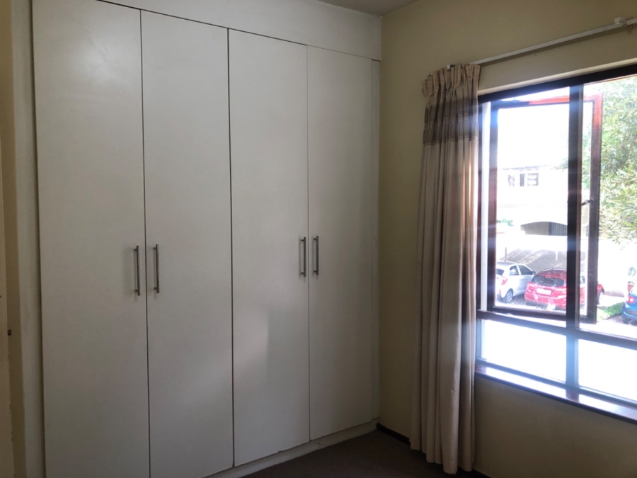 To Let 2 Bedroom Property for Rent in Douglasdale Gauteng