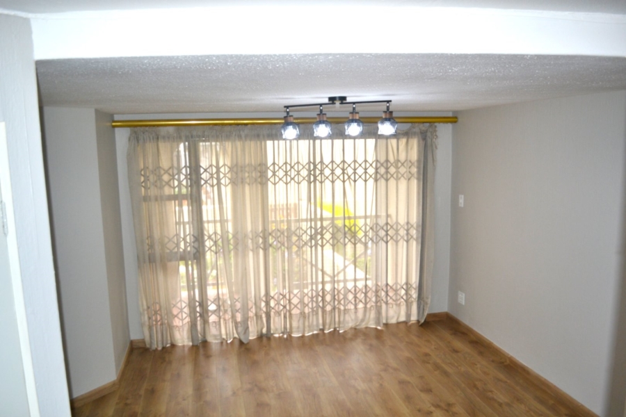 To Let 2 Bedroom Property for Rent in Victory Park Gauteng