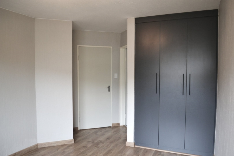 To Let 2 Bedroom Property for Rent in Victory Park Gauteng