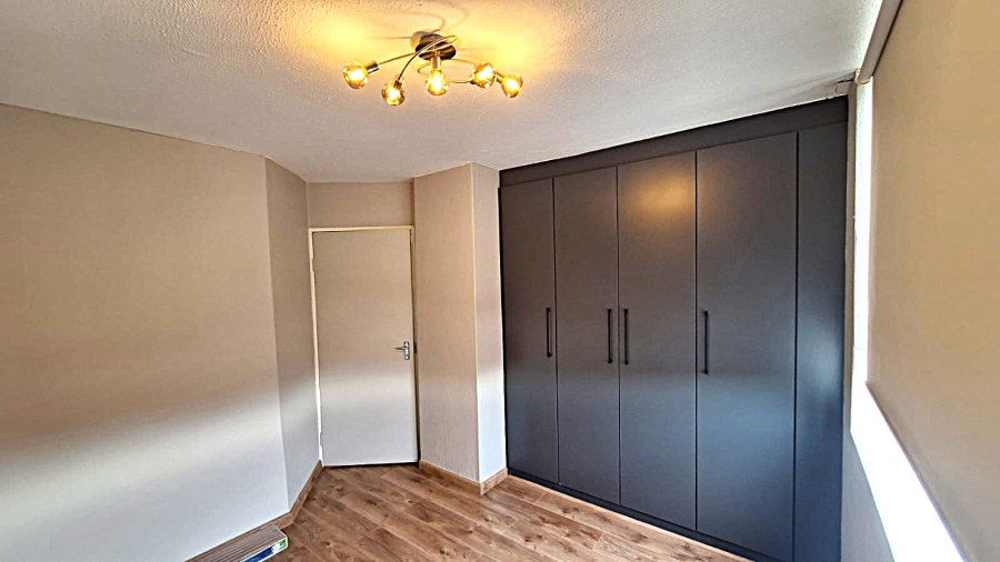 To Let 2 Bedroom Property for Rent in Victory Park Gauteng