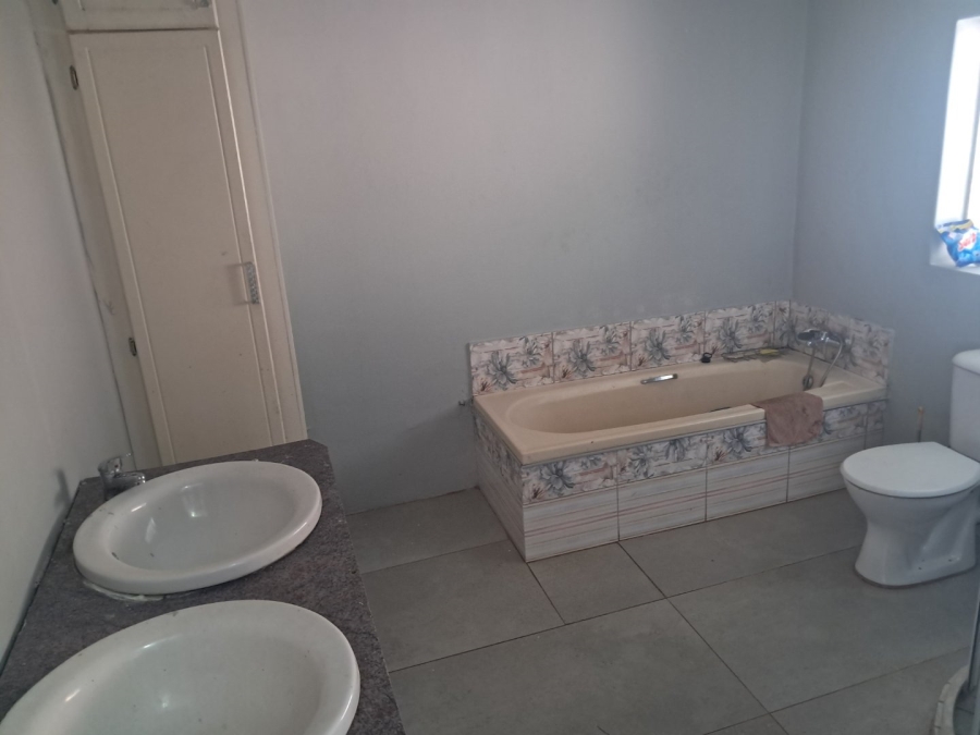 3 Bedroom Property for Sale in Heidelberg A H Gauteng
