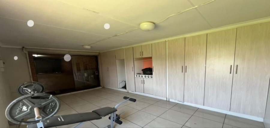 4 Bedroom Property for Sale in Selection Park Gauteng