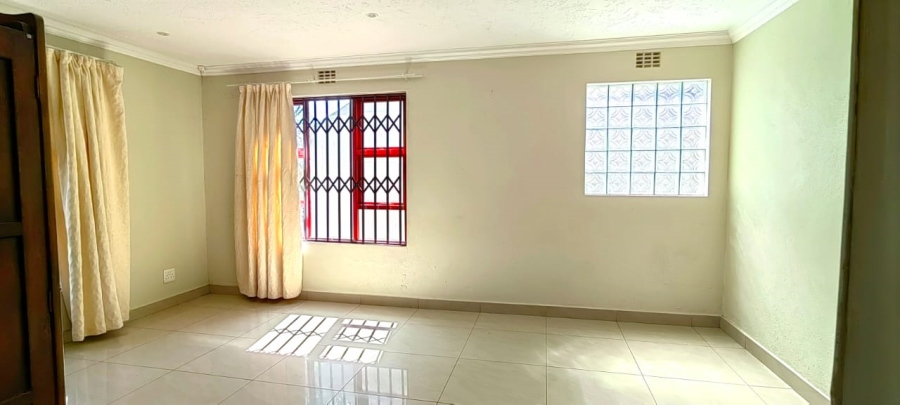 To Let 3 Bedroom Property for Rent in Strubensvallei Gauteng