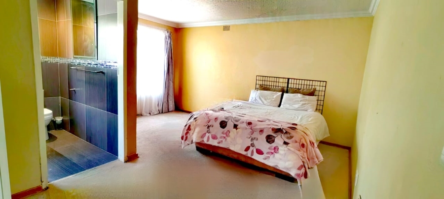 To Let 3 Bedroom Property for Rent in Strubensvallei Gauteng