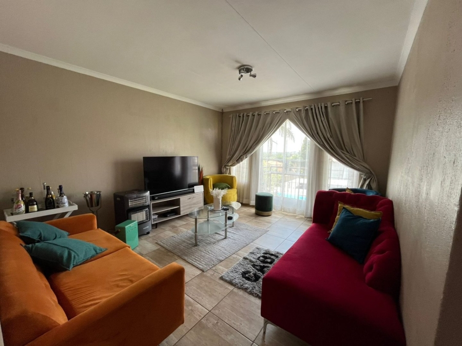 3 Bedroom Property for Sale in Radiokop Gauteng