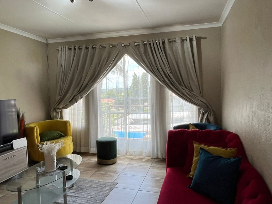 3 Bedroom Property for Sale in Radiokop Gauteng