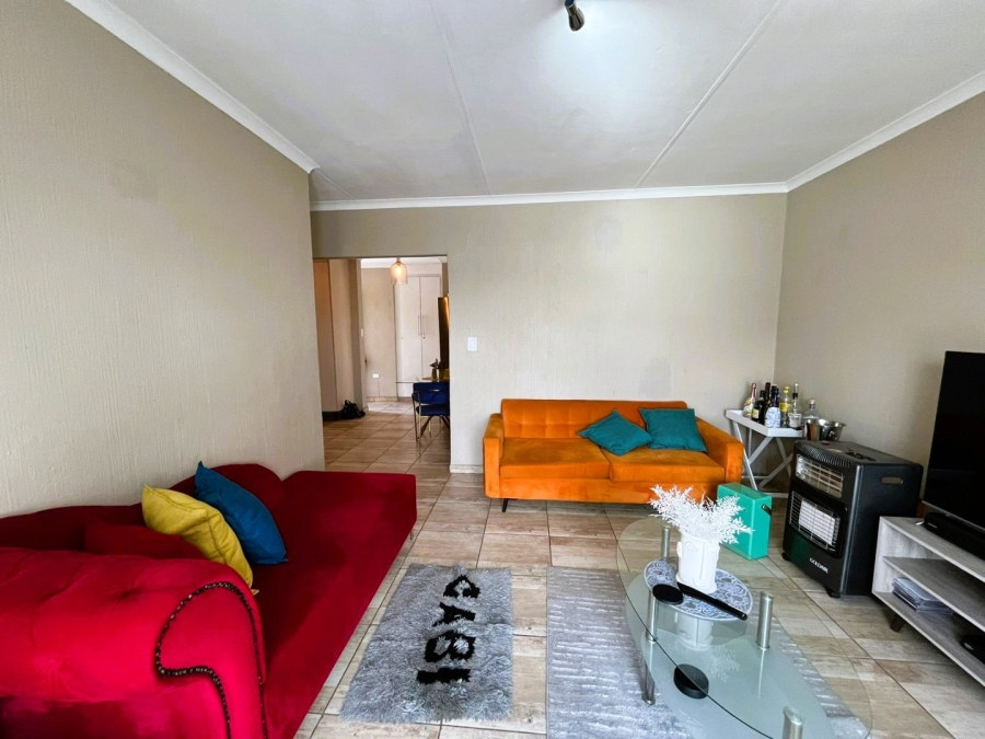 3 Bedroom Property for Sale in Radiokop Gauteng