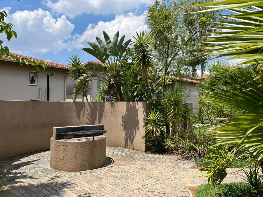 3 Bedroom Property for Sale in Radiokop Gauteng