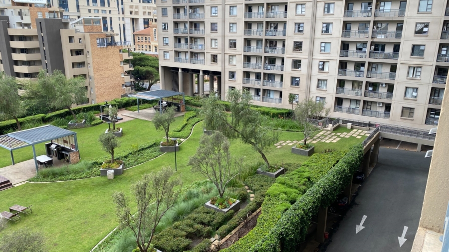 To Let 2 Bedroom Property for Rent in Sandton Central Gauteng