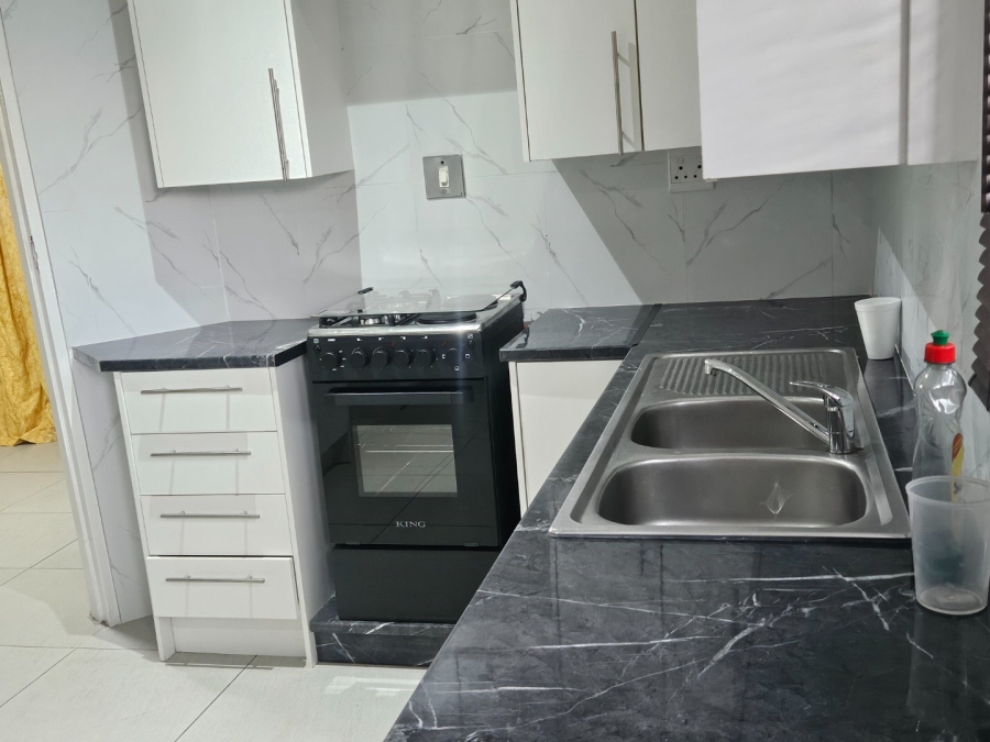 3 Bedroom Property for Sale in Etwatwa Gauteng