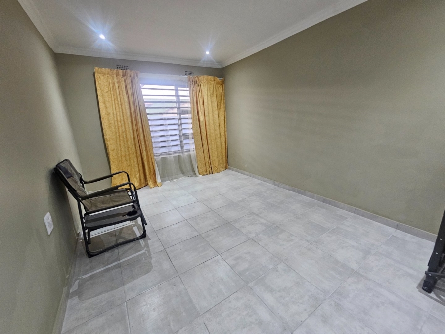 3 Bedroom Property for Sale in Etwatwa Gauteng