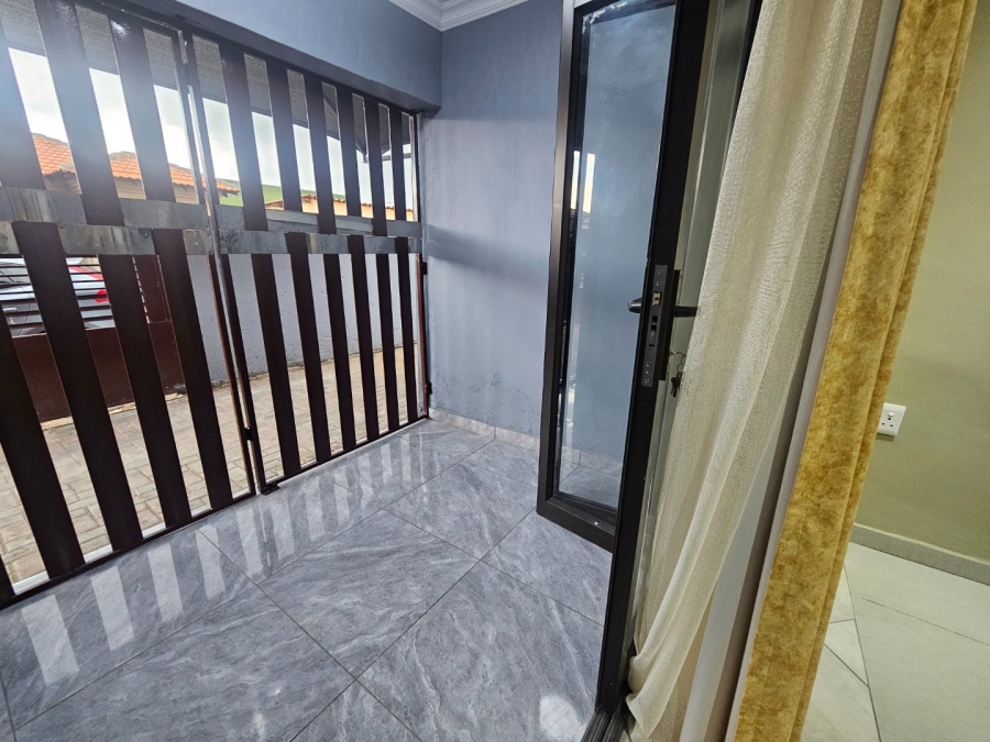 3 Bedroom Property for Sale in Etwatwa Gauteng