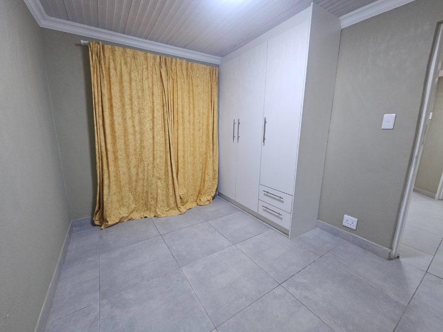 3 Bedroom Property for Sale in Etwatwa Gauteng
