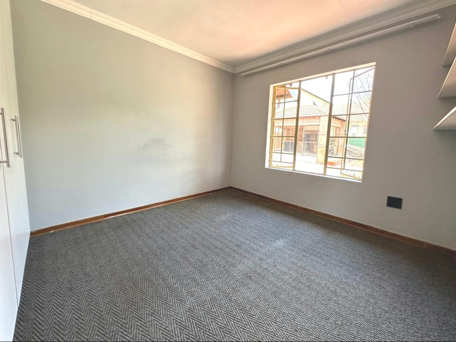 4 Bedroom Property for Sale in Highveld Gauteng