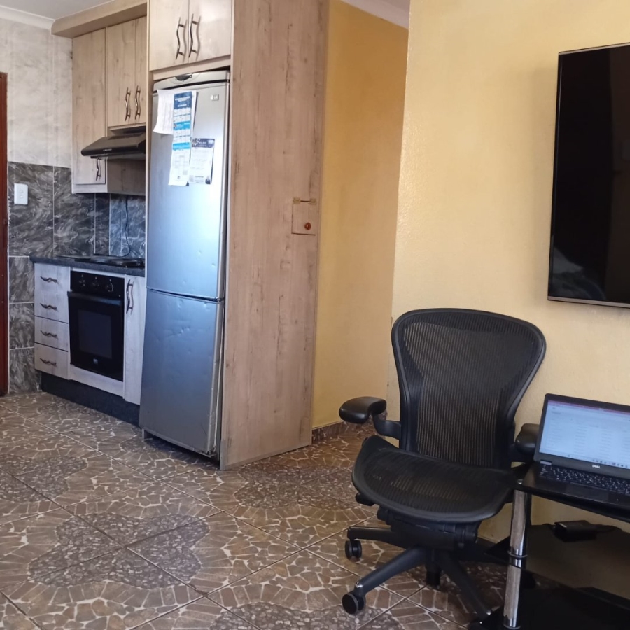 To Let 3 Bedroom Property for Rent in Mindalore Gauteng