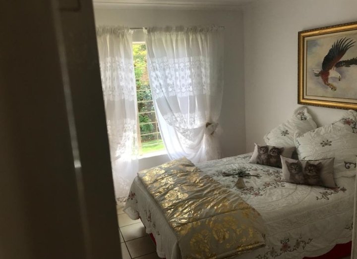 To Let 3 Bedroom Property for Rent in Weltevreden Park Gauteng