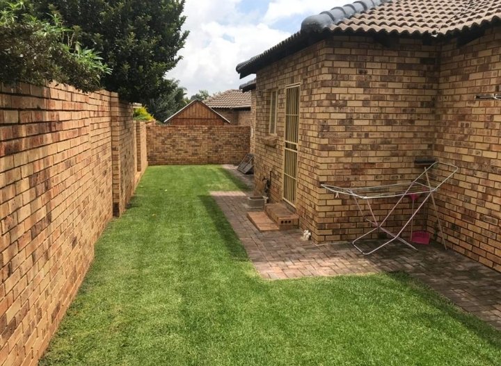 To Let 3 Bedroom Property for Rent in Weltevreden Park Gauteng