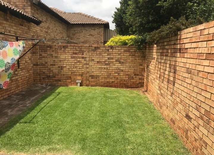 To Let 3 Bedroom Property for Rent in Weltevreden Park Gauteng