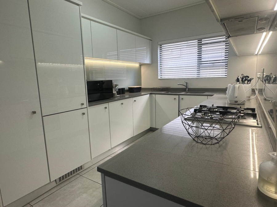 To Let 3 Bedroom Property for Rent in The Polofields Gauteng