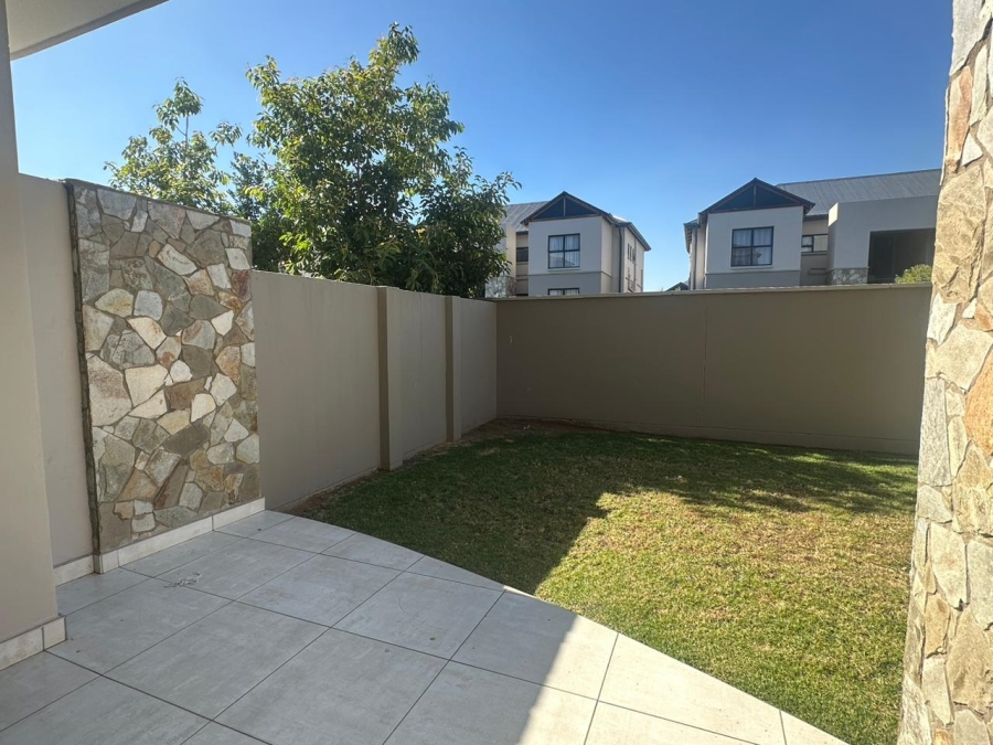 To Let 3 Bedroom Property for Rent in The Polofields Gauteng
