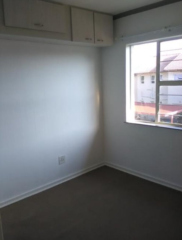 To Let 2 Bedroom Property for Rent in Fairland Gauteng