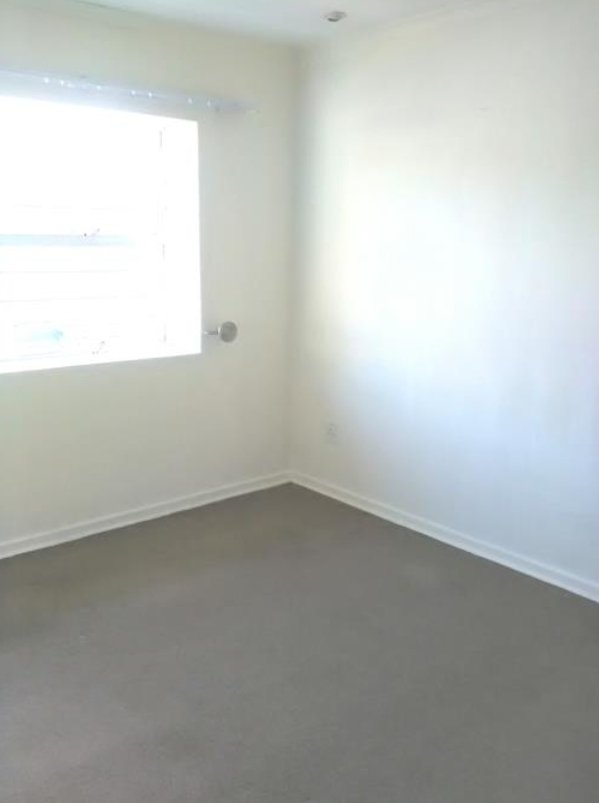 To Let 2 Bedroom Property for Rent in Fairland Gauteng