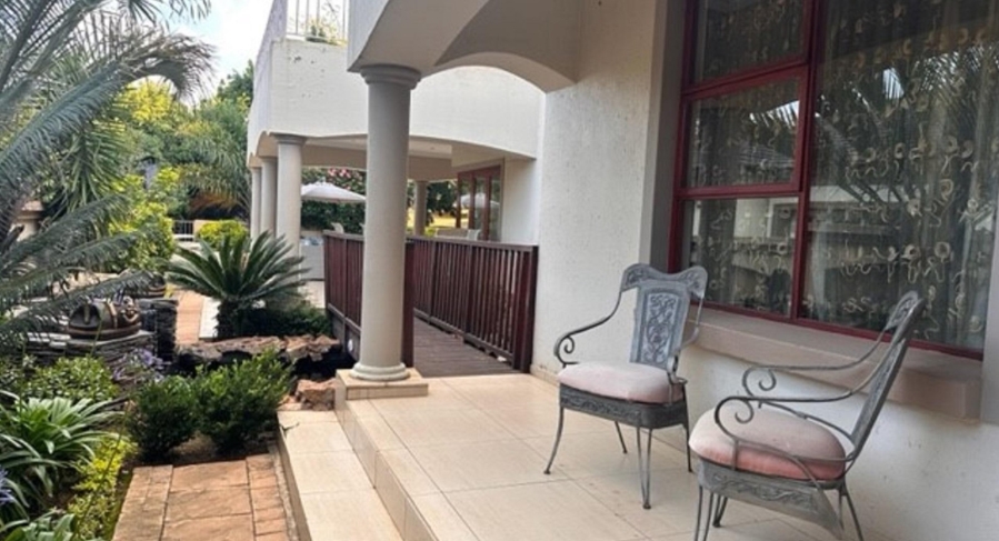 6 Bedroom Property for Sale in Blue Valley Golf Estate Gauteng