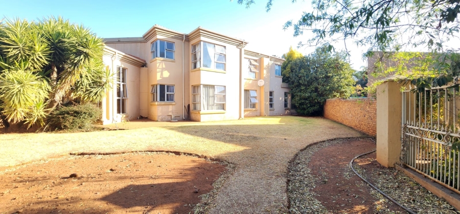 To Let 4 Bedroom Property for Rent in Eldoraigne Gauteng