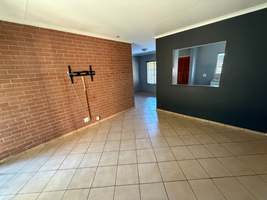 2 Bedroom Property for Sale in Highveld Gauteng