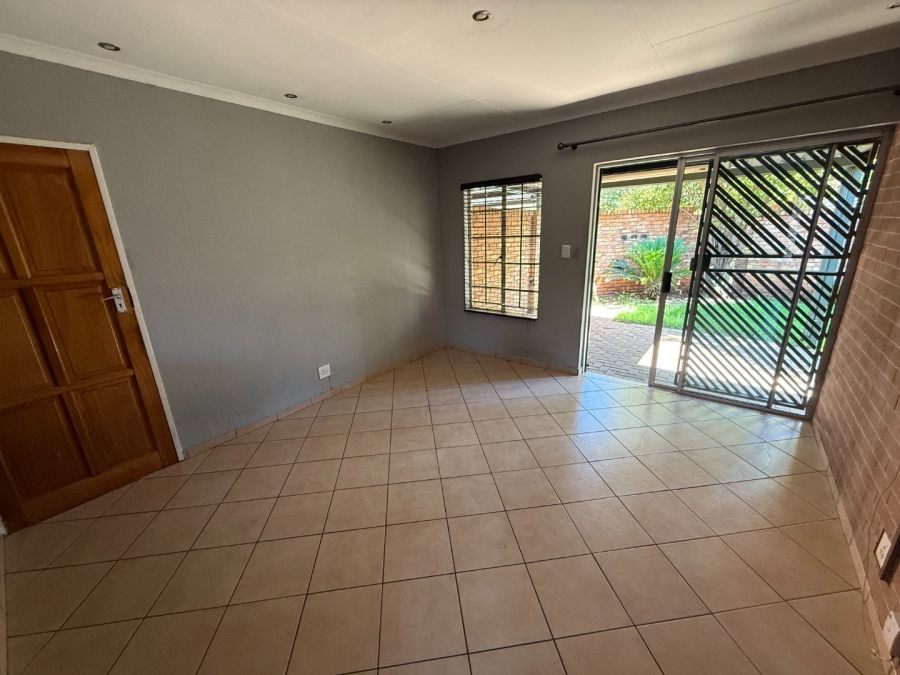 2 Bedroom Property for Sale in Highveld Gauteng