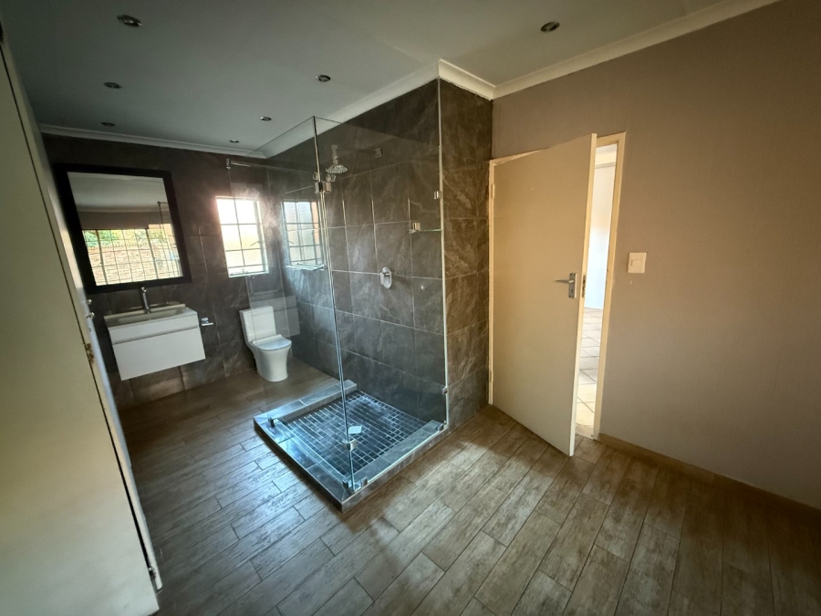 2 Bedroom Property for Sale in Highveld Gauteng