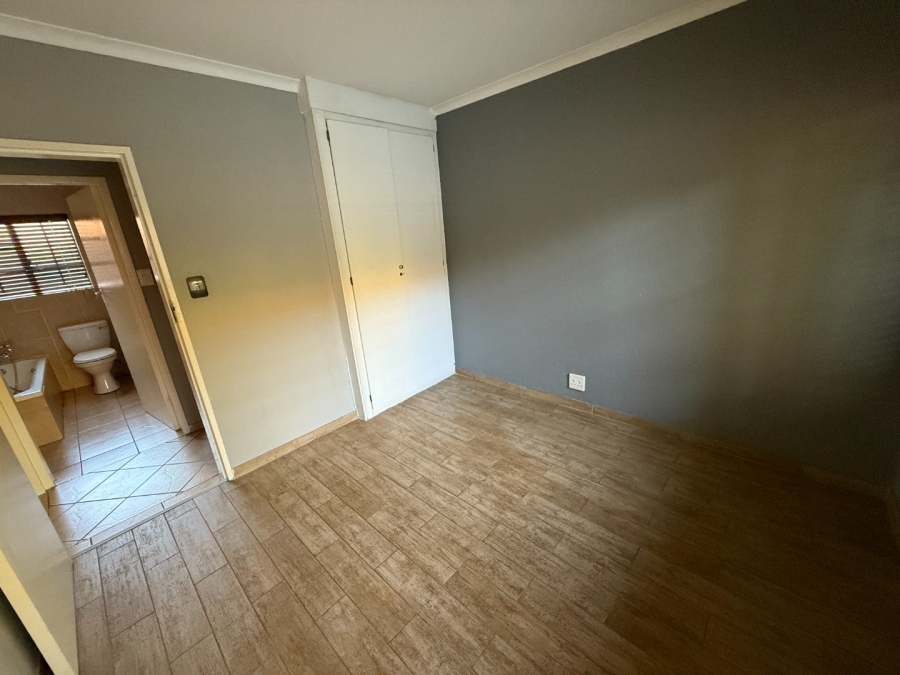 2 Bedroom Property for Sale in Highveld Gauteng