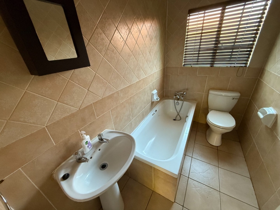 2 Bedroom Property for Sale in Highveld Gauteng