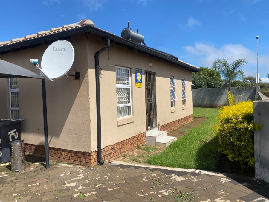 To Let 3 Bedroom Property for Rent in Kirkney Gauteng