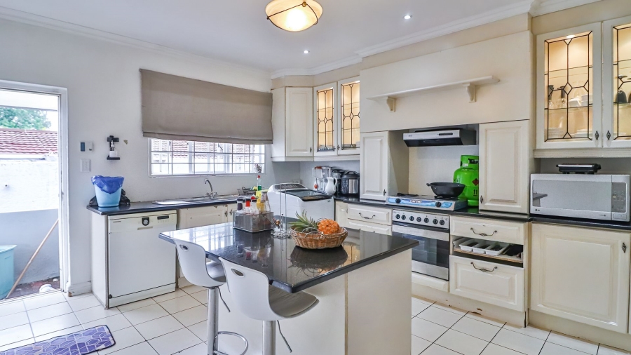 3 Bedroom Property for Sale in Bramley Gauteng