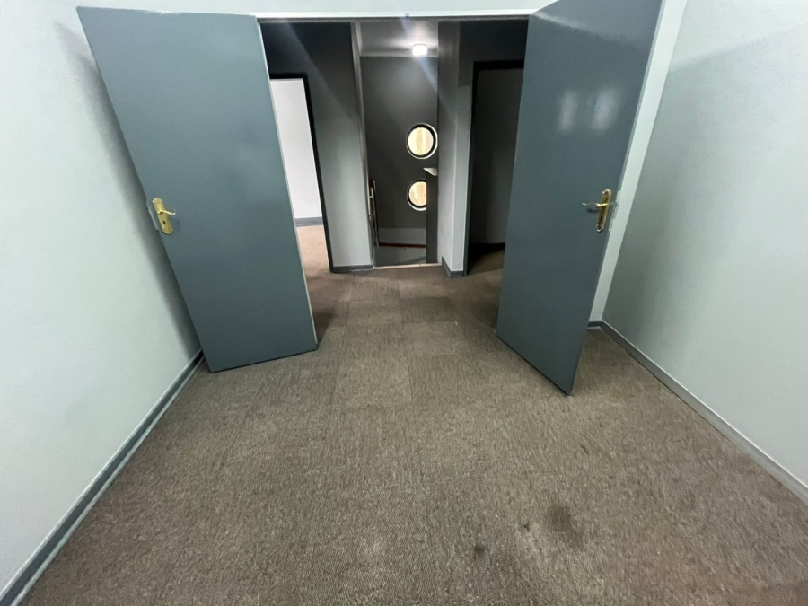 To Let Commercial Property for Rent in Hatfield Gauteng