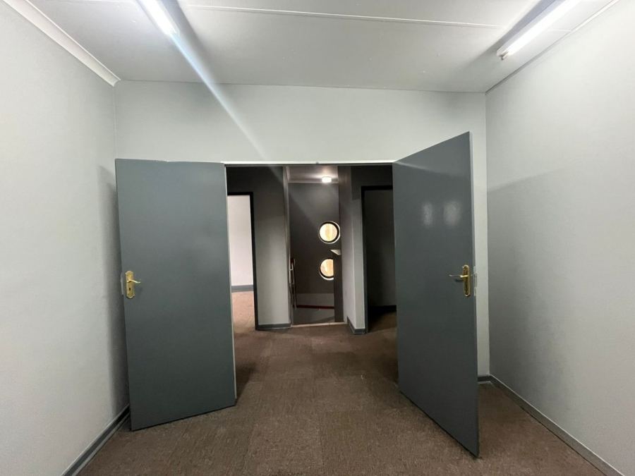 To Let Commercial Property for Rent in Hatfield Gauteng