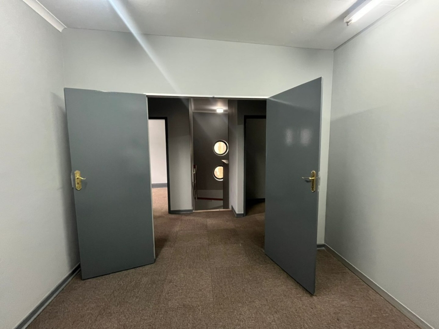 To Let Commercial Property for Rent in Hatfield Gauteng