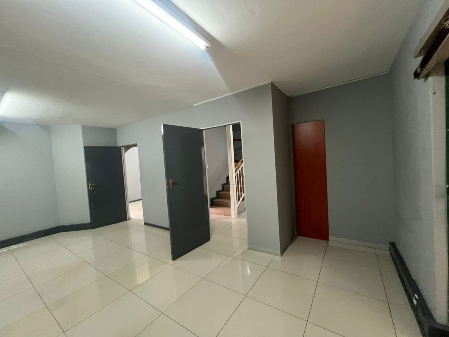 To Let Commercial Property for Rent in Hatfield Gauteng