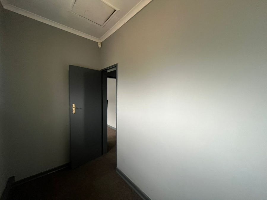 To Let Commercial Property for Rent in Hatfield Gauteng