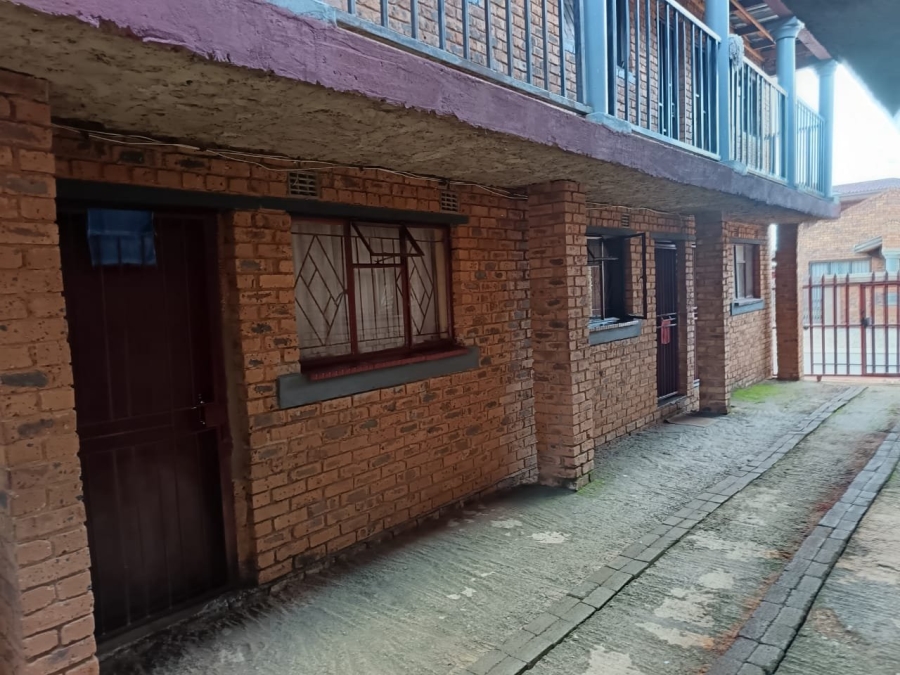 17 Bedroom Property for Sale in Tembisa Central Gauteng