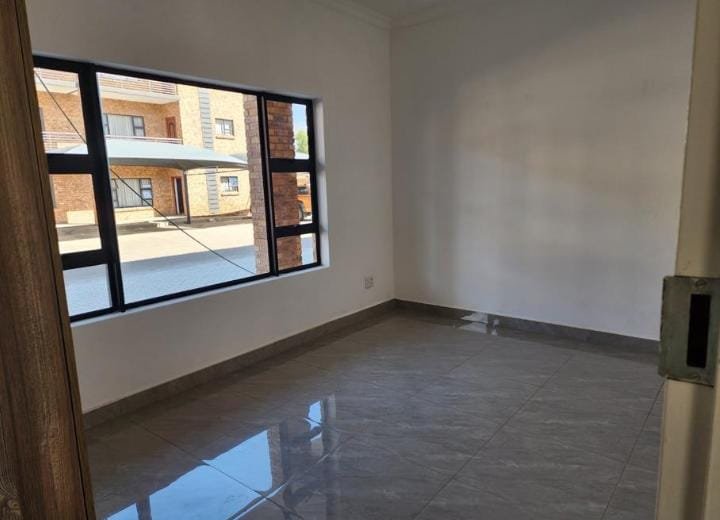 To Let 2 Bedroom Property for Rent in Witfield Gauteng