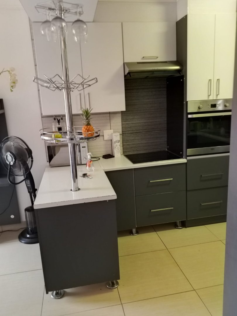 To Let 2 Bedroom Property for Rent in The Orchards Gauteng